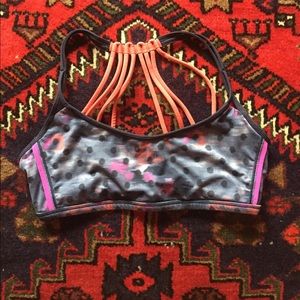 SOLD!! Lululemon lighten up bra 6